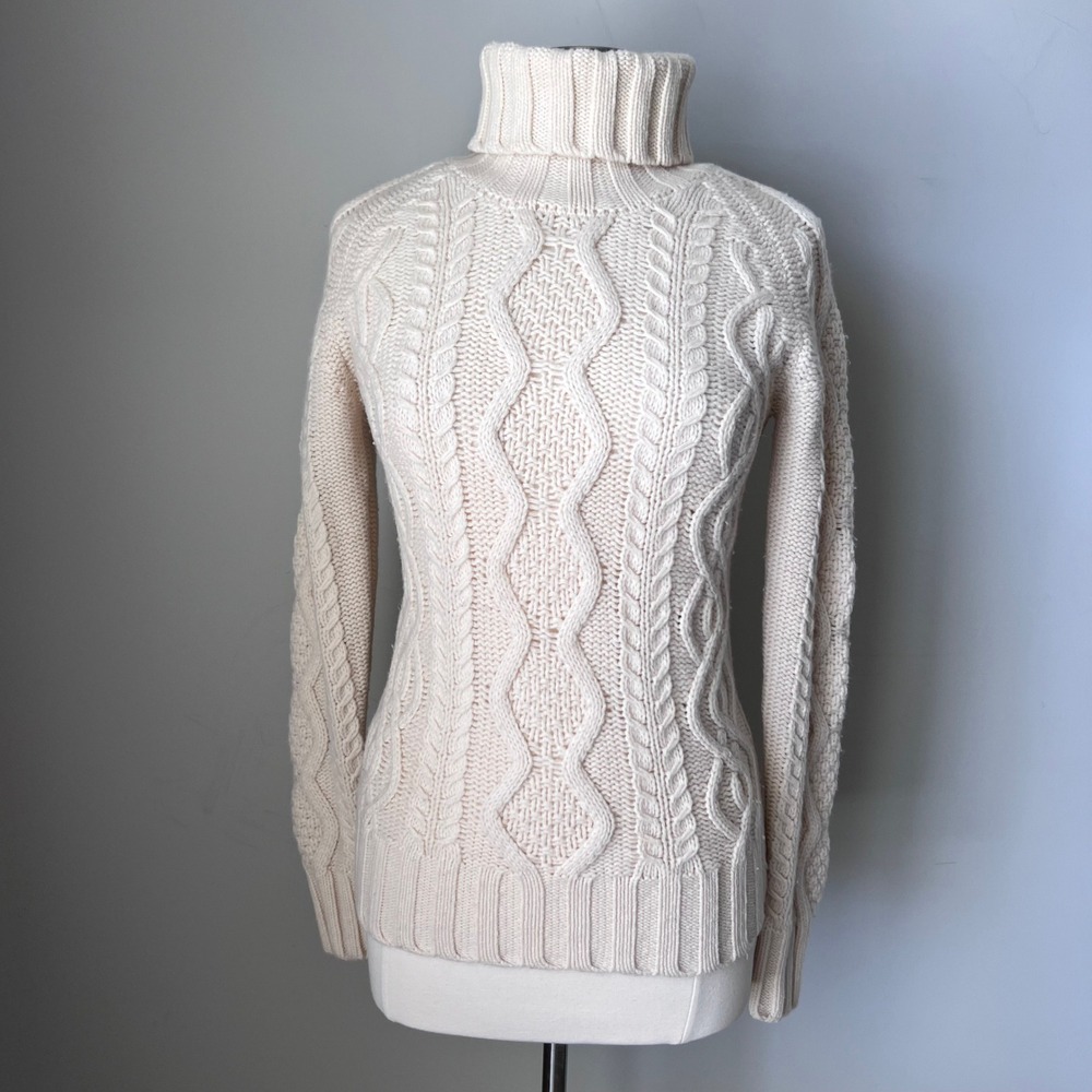 Peak Performance Chunky Cable Knit 100% Lamswool Turtleneck Sweater‎ Sweden M